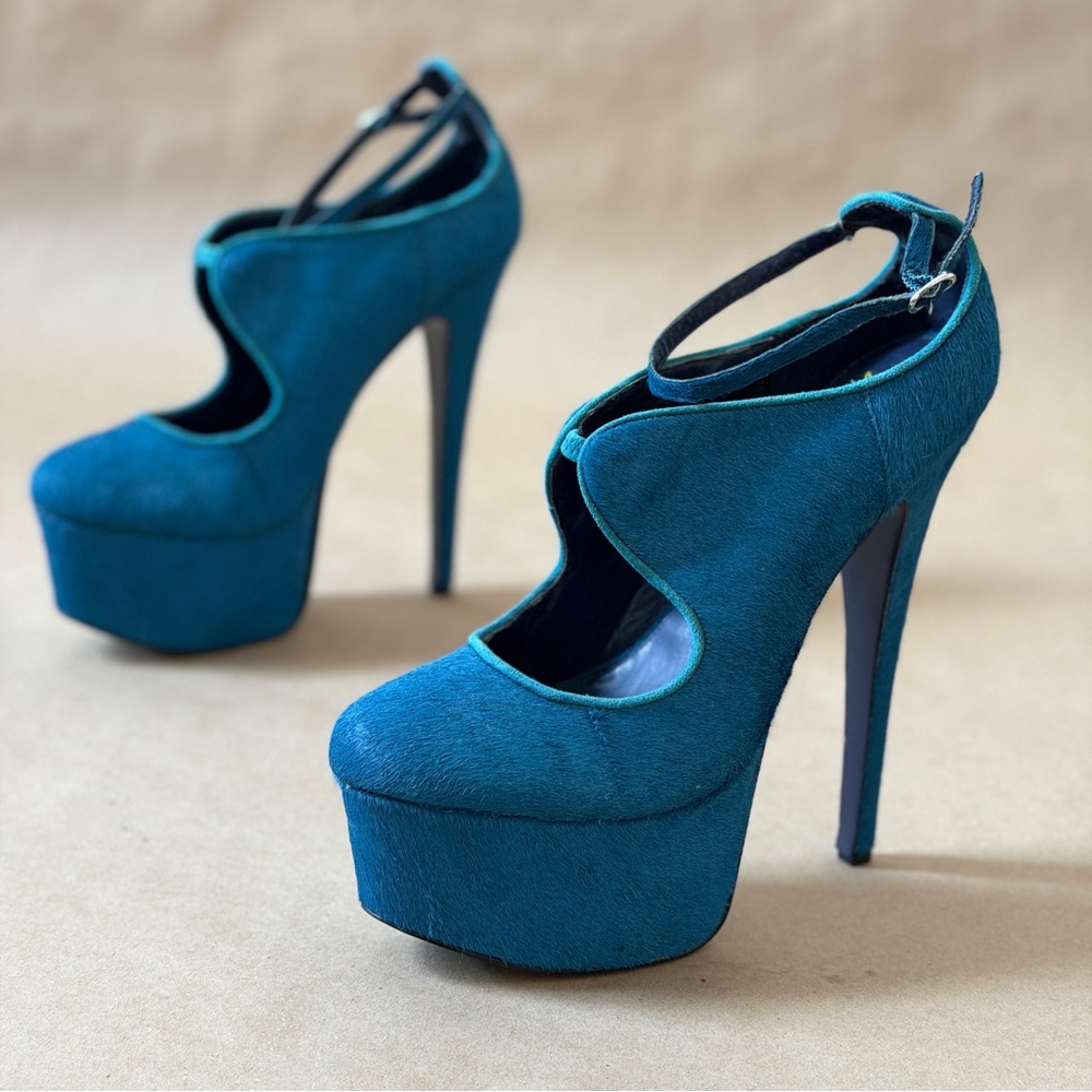 London Trash Candy Blue Teal Real Fur High Platform Heels 11M